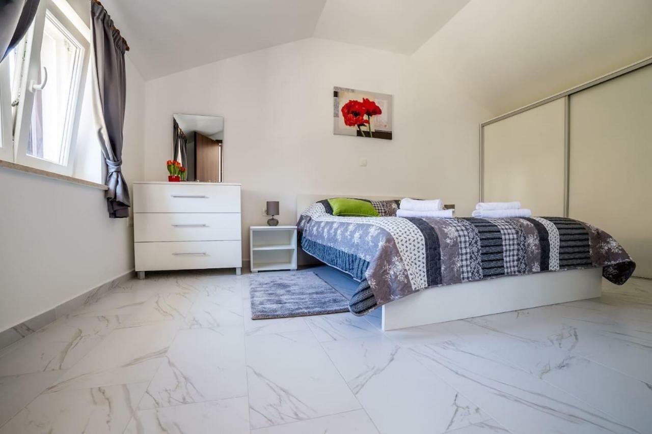 Apartment Podini Brseč Esterno foto