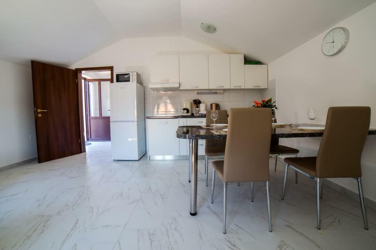 Apartment Podini Brseč Esterno foto