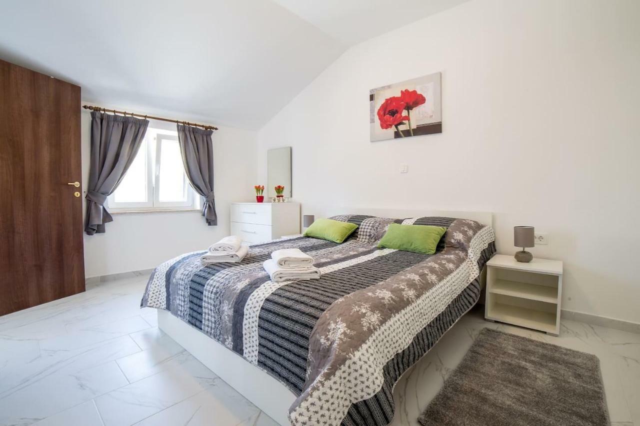Apartment Podini Brseč Esterno foto